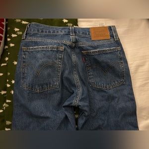 blue levi’s jeans in a size 4.
